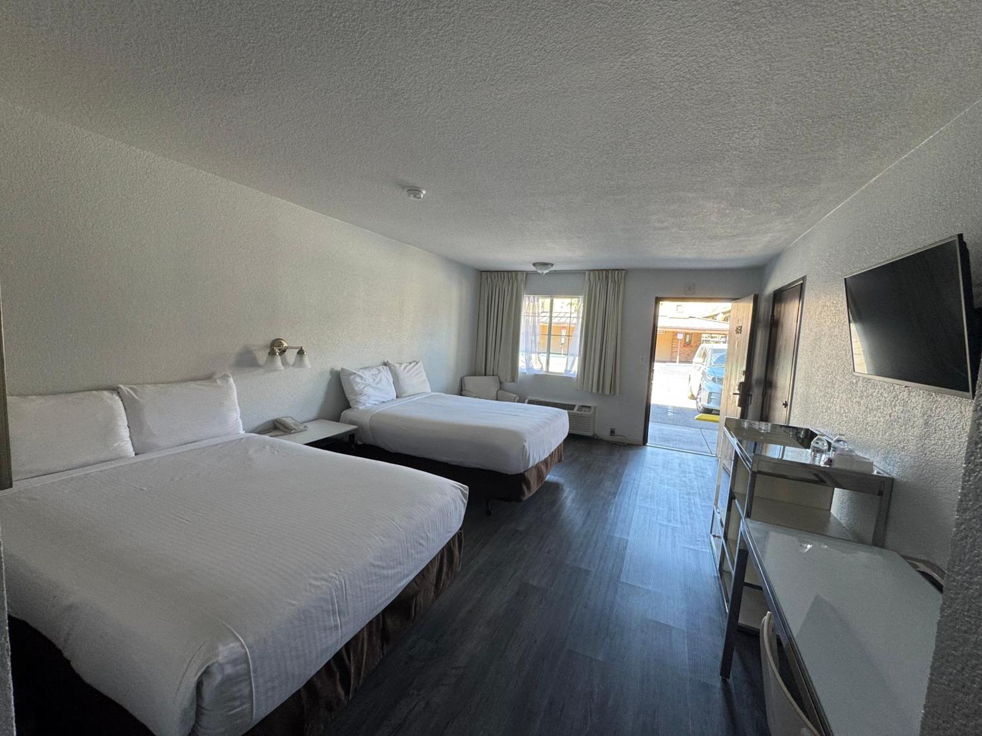 The New Pioneer Hotel Laughlin Exterior photo